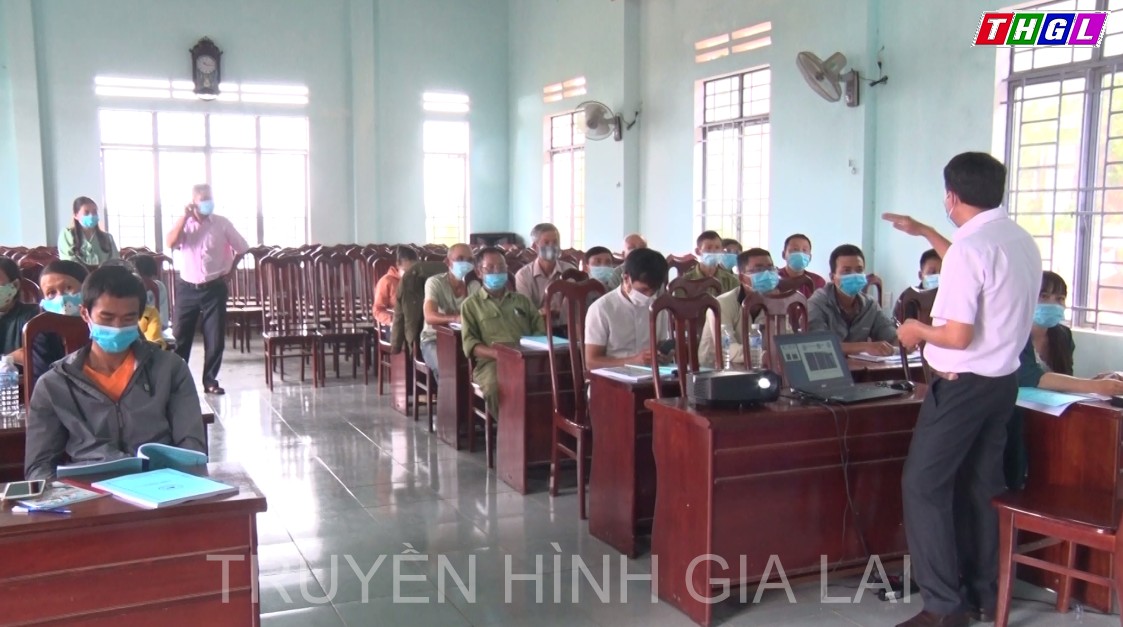 Tập huấn “Nhận thức chung về quy trình sản xuất sản phẩm trồng trọt theo tiêu chuẩn thực hành nông nghiệp tốt (VietGap)”.