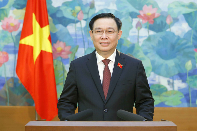 Chủ tịch Quốc hội: Thế giới cần chung tay hành động để chiến thắng đại dịch COVID-19