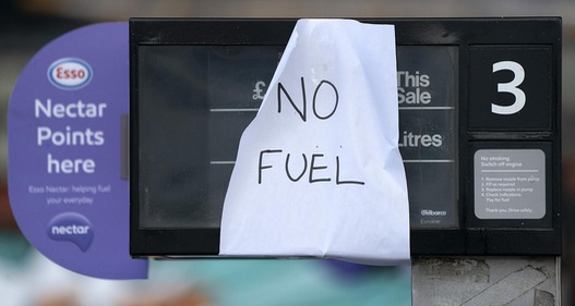 Điểm tuần quốc tế: Các nước bắt đầu giai đoạn mới trong ứng phó COVID-19, thế giới đối mặt khủng hoảng năng lượng