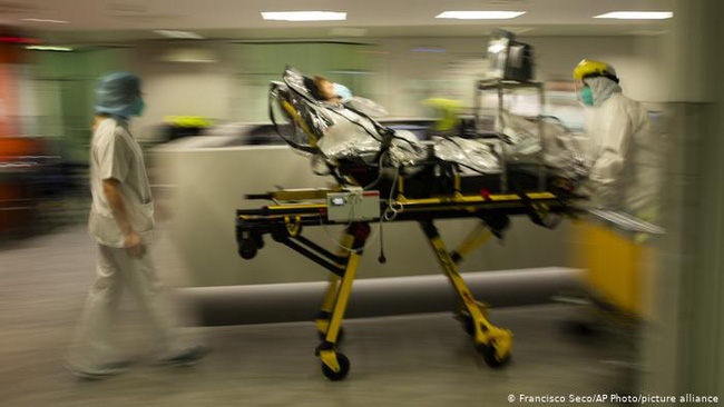 Số ca mắc mới COVID-19 tại Bỉ tăng mạnh hơn 70%