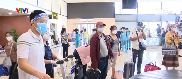 Áp dụng tiêu chuẩn “không điểm chạm” để phòng chống dịch trong các chuyến bay