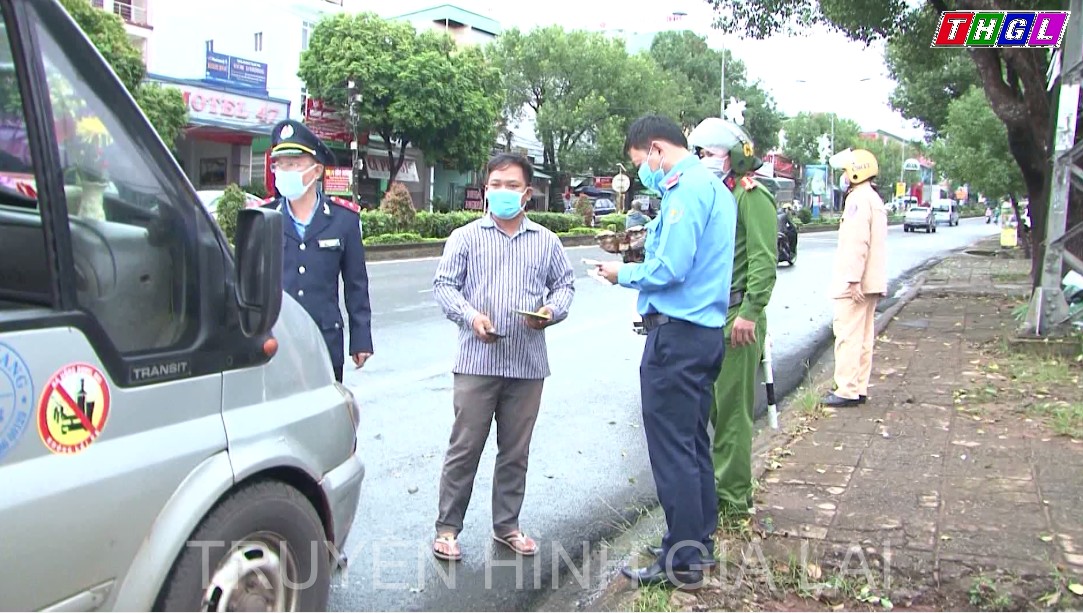 Quyết liệt xử lý tình trạng xe khách chạy vòng vo, dừng đỗ, đón trả khách không đúng quy định dịp Tết Nguyên đán Nhâm Dần 2022