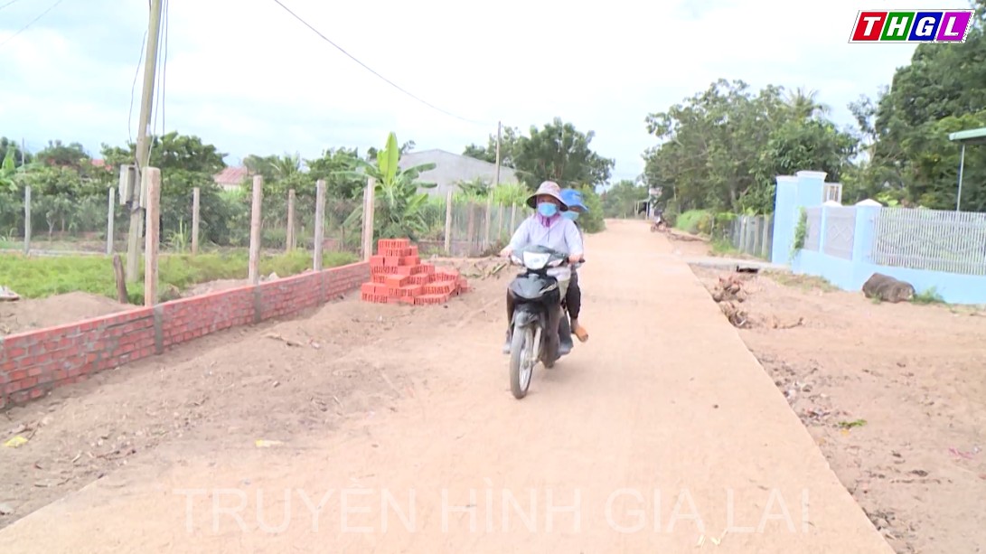 Khi người dân hiến đất làm đường