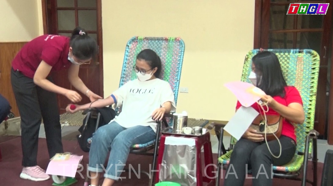 HUYỆN KBANG VẬN ĐỘNG HIẾN 373 ĐƠN VỊ MÁU