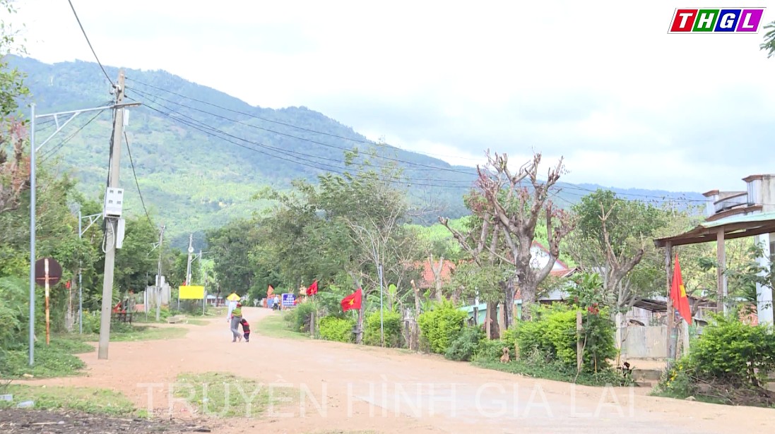  Sức sống mới trên quê hương Anh hùng Núp