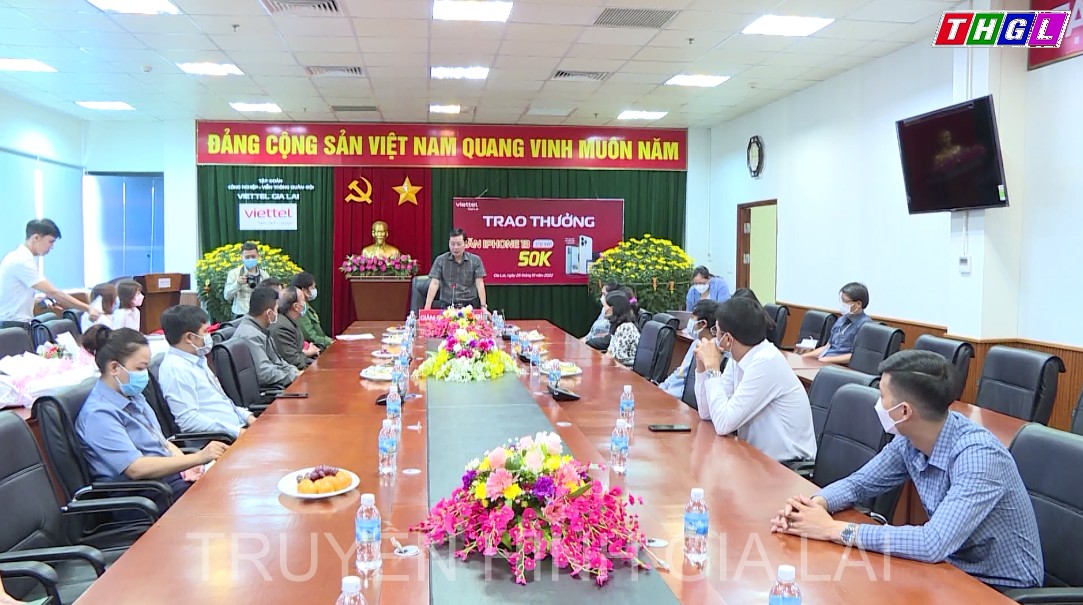 Viettel Gia Lai trao thưởng Chương trình “Săn IPhone 13 chỉ với 50K”