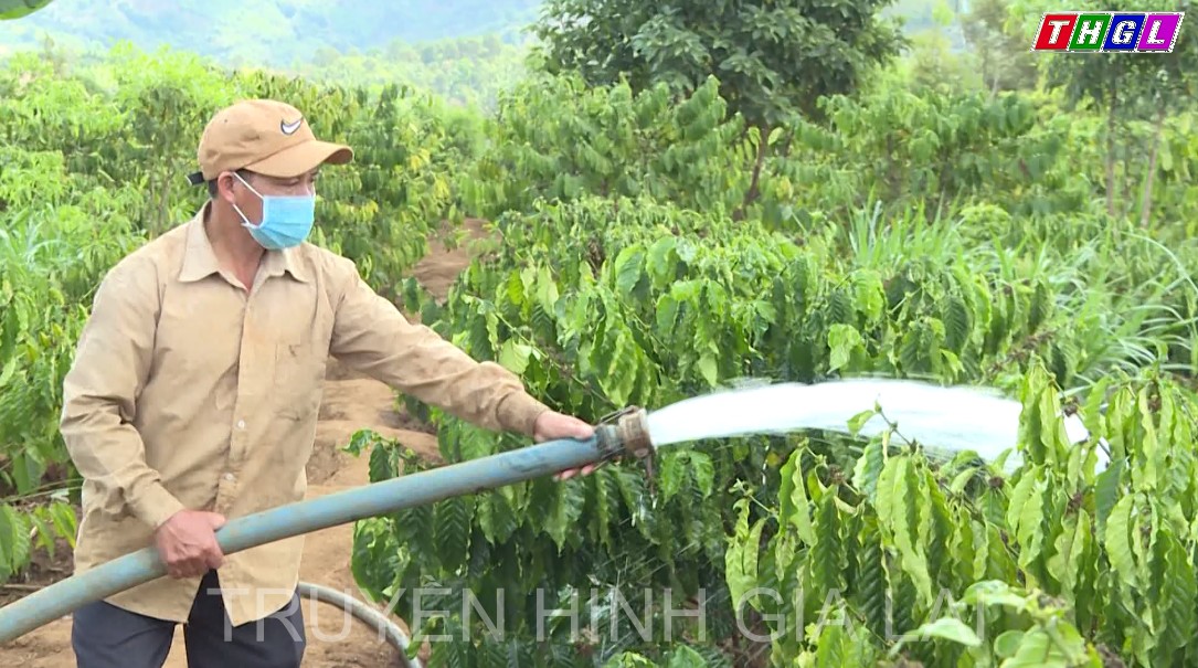 Chư Păh thực hiện có hiệu quả Cuộc vận động “Làm thay đổi nếp nghĩ cách làm trong đồng bào dân tộc thiểu số để từng bước vươn lên thoát nghèo bền vững”