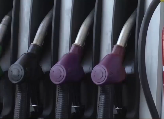 Giá dầu có thể tăng lên 105 USD/thùng