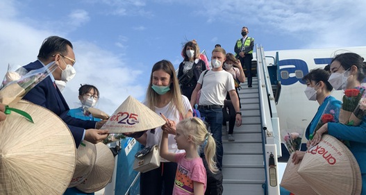 Mở cửa du lịch: “Chớp thời cơ” phục hồi ngành công nghiệp không khói