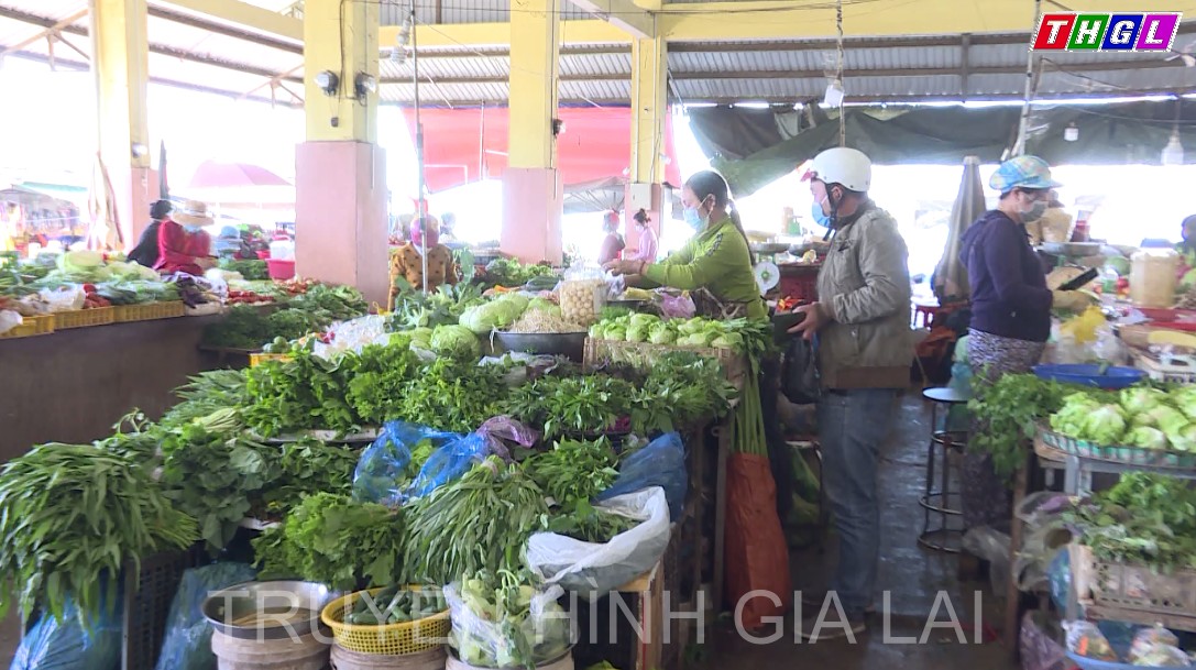Thị trường thực phẩm sau Tết dồi dào, giá cả ổn định