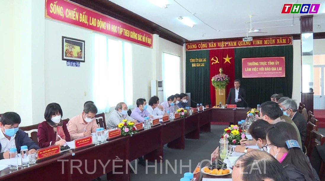 Thường trực Tỉnh ủy làm việc với Báo Gia Lai