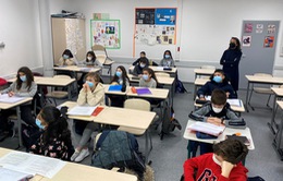 Đưa học sinh trở lại trường học: Các nước ứng phó với F0 thế nào?