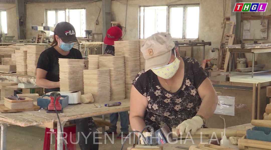 Năm 2022: Huyện Chư Sê có hơn 6.500 hộ nông dân đăng ký phấn đấu đạt danh hiệu sản xuất kinh doanh giỏi các cấp