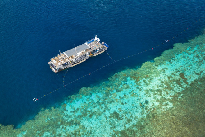 Khách sạn dưới nước cho phép ngắm nhìn rặng san hô vĩ đại nhất thế giới
