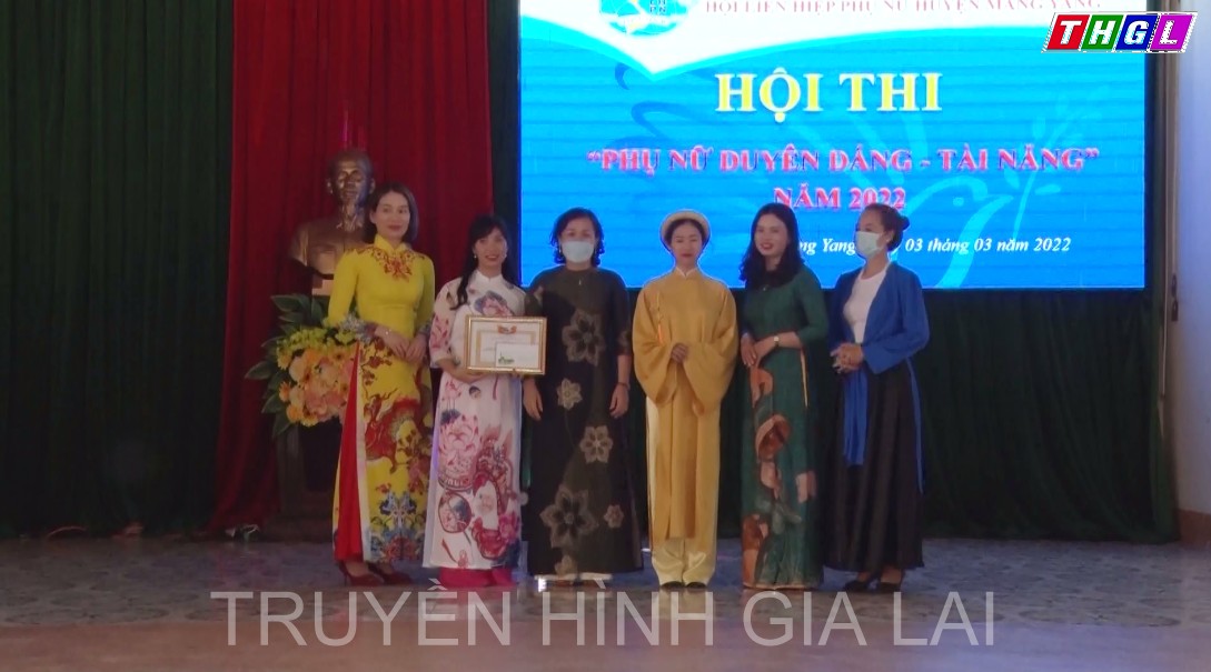 Hội Liên hiệp Phụ nữ huyện Mang Yang tổ chức Hội thi “Phụ nữ duyên dáng – tài năng” năm 2022