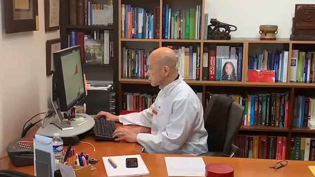 Pháp vượt qua COVID-19 nhờ các biện pháp kiểm soát dịch hợp lý