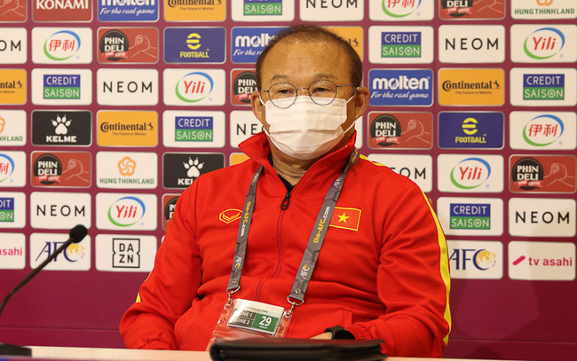 HLV Park Hang Seo: “Các cầu thủ đã thi đấu nỗ lực, hết mình với lòng tự tôn của ĐT Việt Nam”