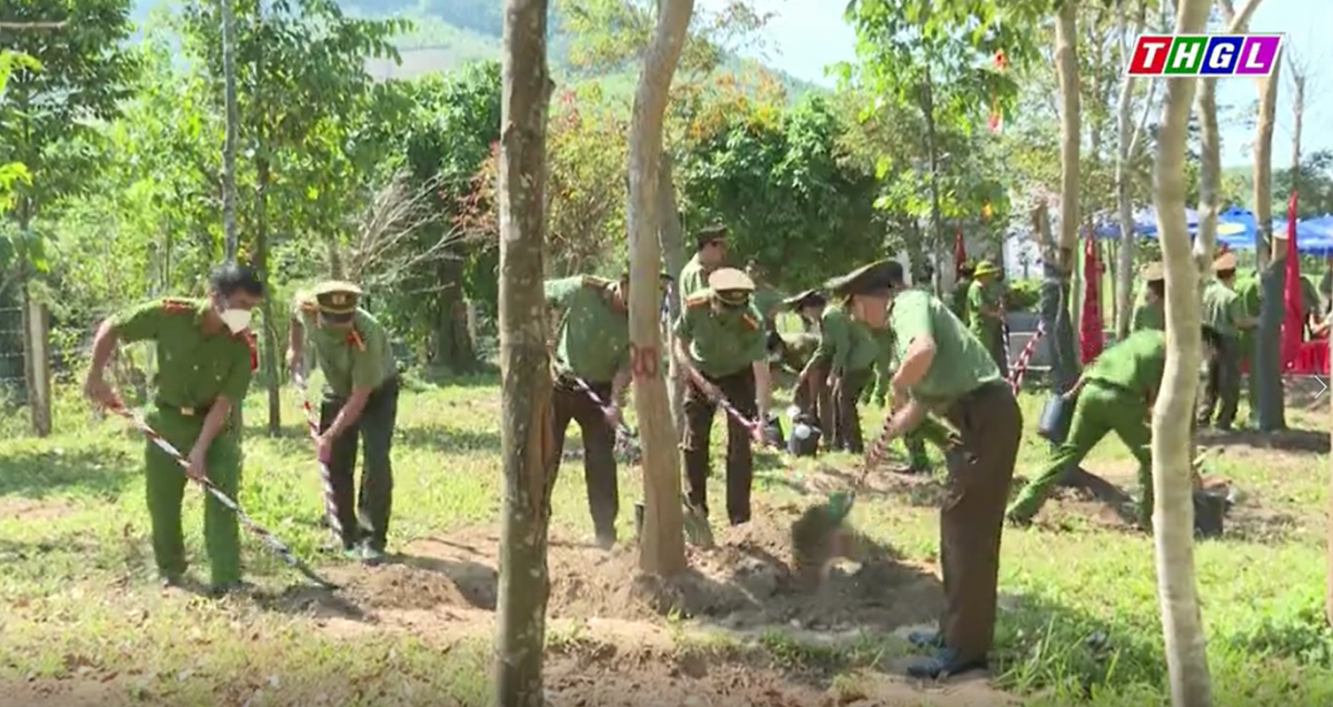 Phát động trồng cây tại Di tích lịch sử Ban An ninh tỉnh Gia Lai