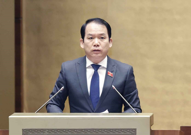 Không được ngăn chặn, cản trở việc phổ biến, sử dụng Quốc kỳ, Quốc ca