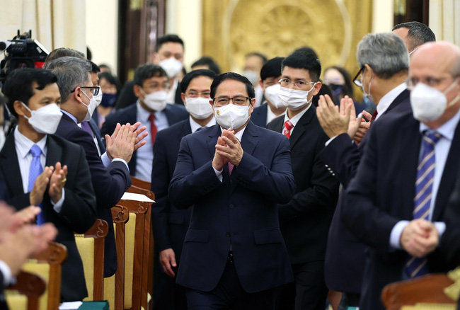 Thủ tướng cảm ơn đối tác quốc tế đã hỗ trợ phòng, chống dịch COVID-19