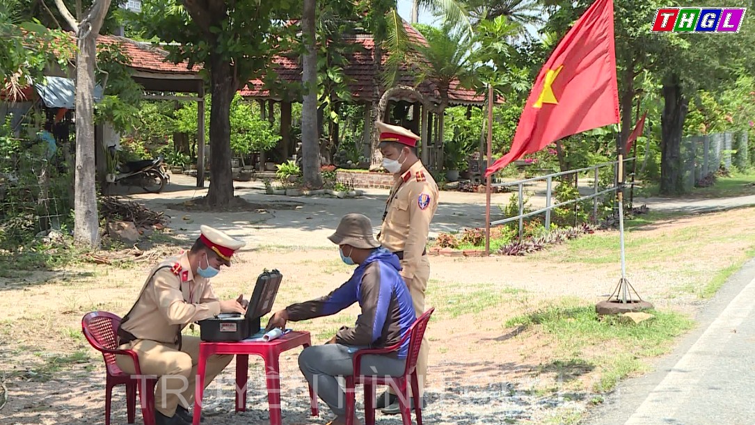 Krông Pa tăng cường xử lý tình trạng xe chở quá khổ, quá tải