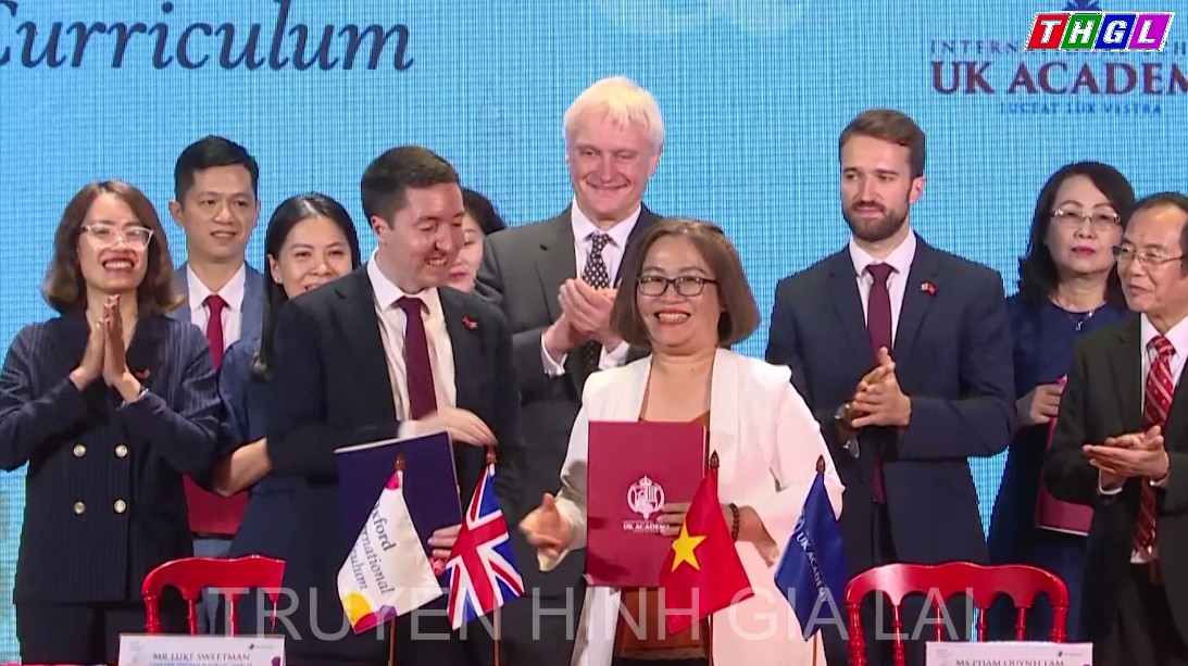 Lễ Ký kết Biên bản ghi nhớ Triển khai Chương trình Quốc tế Oxford   tại Hệ thống Trường UK Academy