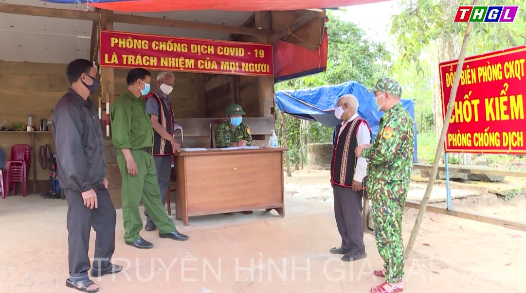 Già làng, người có uy tín chung tay thay đổi diện mạo thôn làng