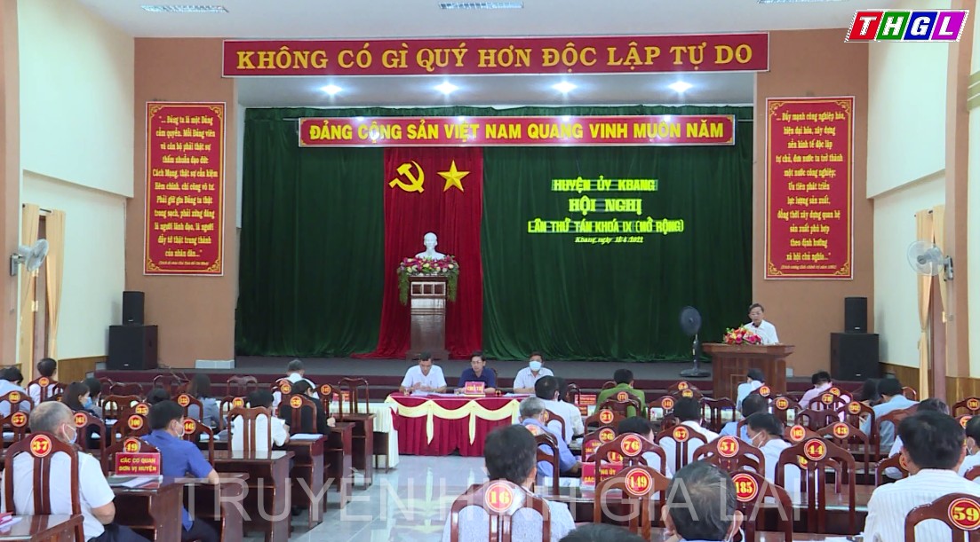 Trưởng Ban Tuyên giáo Tỉnh ủy Huỳnh Thế Mạnh dự Hội nghị Ban Chấp hành Đảng bộ huyện Kbang