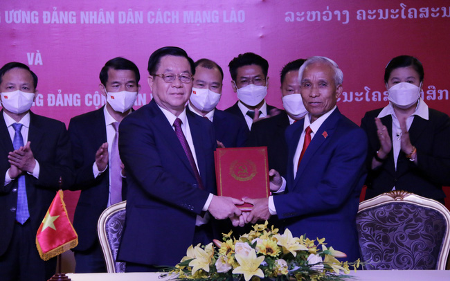 Việt Nam và Lào tăng cường hợp tác trong lĩnh vực tuyên giáo