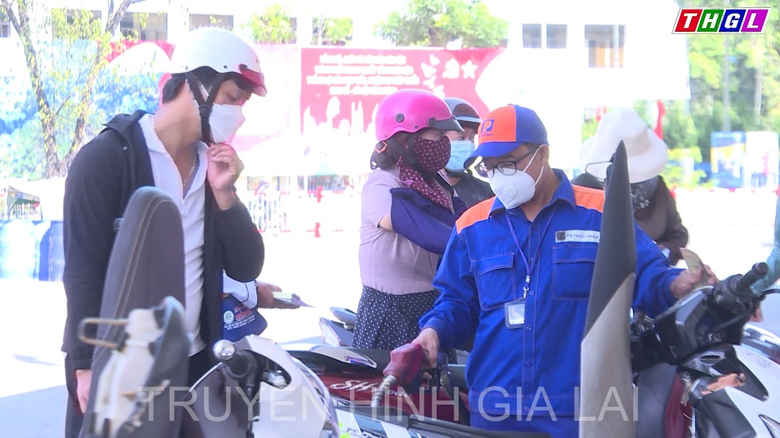 Xăng dầu đồng loạt tăng giá