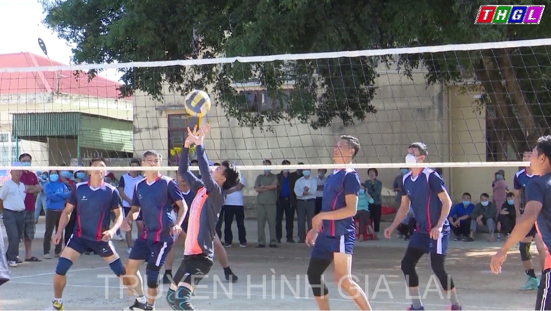 Pleiku họp triển khai các nội dung chuẩn bị lễ khai mạc Đại hội TDTT lần thứ IX  