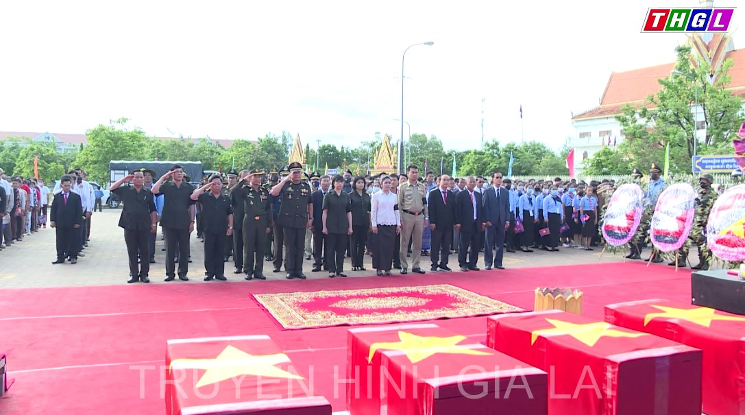 Ban Chuyên trách 2 tỉnh Gia Lai và Stung Treng tổ chức Lễ tiễn, bàn giao hài cốt các Liệt sỹ quân tình nguyện và chuyên gia Việt Nam hy sinh trong các thời kỳ chiến tranh ở Campuchia về nước