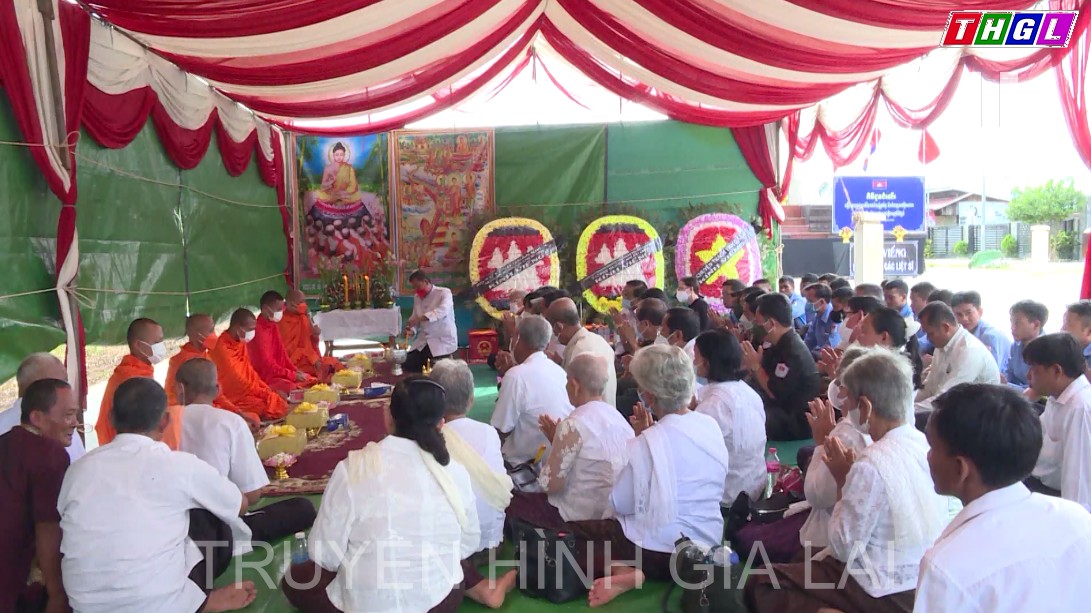 Ban Chuyên trách tỉnh Gia Lai (Việt Nam) và Ban Chuyên trách tỉnh Preah Vi Hear (Vương quốc Campuchia) tổ chức Lễ cầu siêu cho các Liệt sỹ quân tình nguyện và chuyên gia Việt Nam