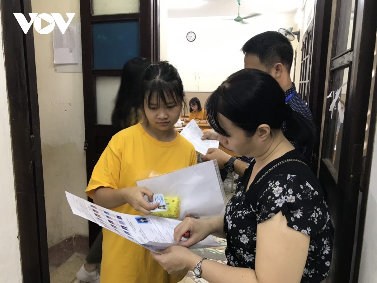 Thi tốt nghiệp THPT 2022: Số thí sinh đăng ký bài thi KHXH cao gần gấp đôi bài thi KHTN