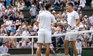 Novak Djokovic dễ dàng tiến vào vòng 3 Wimbledon 2022
