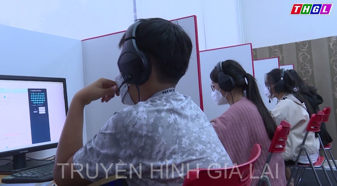 Sôi nổi học tiếng Anh trong dịp hè