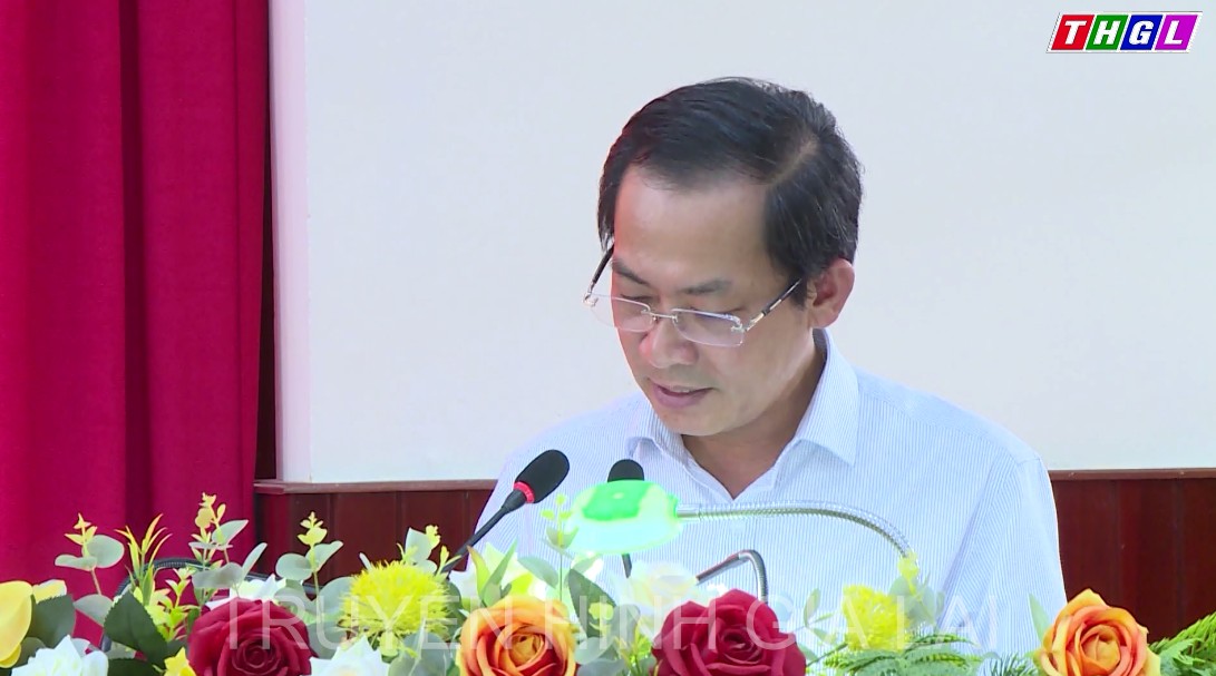 Tiếp tục huy động sức mạnh cả hệ thống chính trị cùng vào cuộc nhằm thực hiện có hiệu quả công tác đảm bảo trật tự an toàn giao thông gắn với phòng chống tội phạm tại địa bàn cơ sở