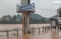 Trung Quốc phát cảnh báo cao nhất về mưa lớn