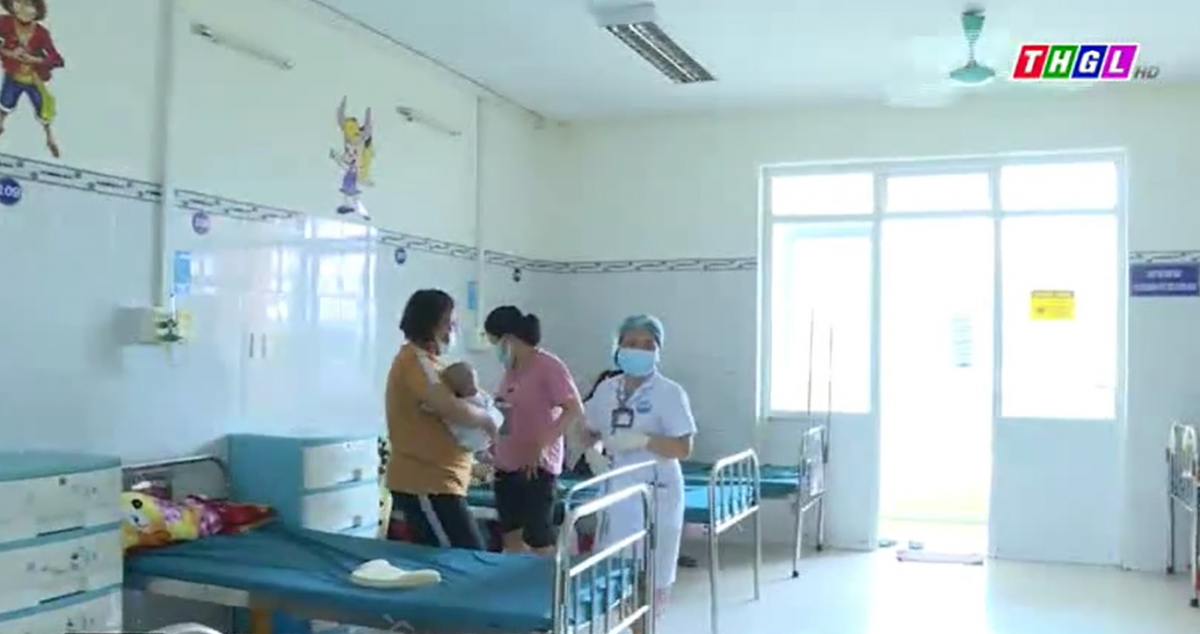 Gia tăng số trẻ mắc bệnh lý về hô hấp, tay chân miệng