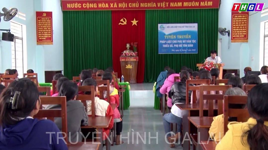 100 phụ nữ dân tộc thiểu số, phụ nữ tôn giáo ở huyện Mang Yang được tuyên truyền nâng cao kiến thức pháp luật