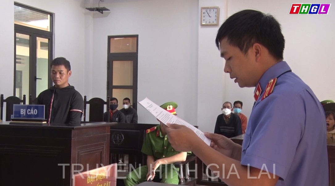 18 tháng tù giam do vi phạm quy định về tham gia giao thông đường bộ