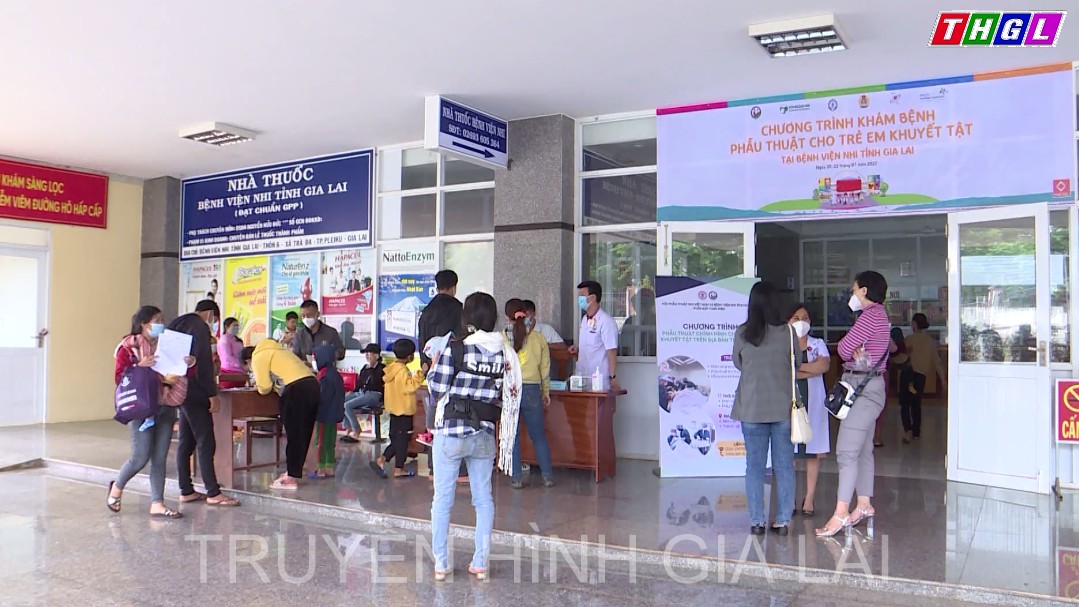 Khám sàng lọc và thực hiện phẫu thuật chỉnh hình cho trẻ em khuyết tật