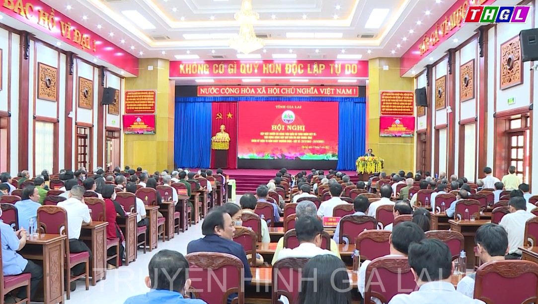 Hội nghị gặp mặt biểu dương người có công tiêu biểu và thân nhân liệt sĩ