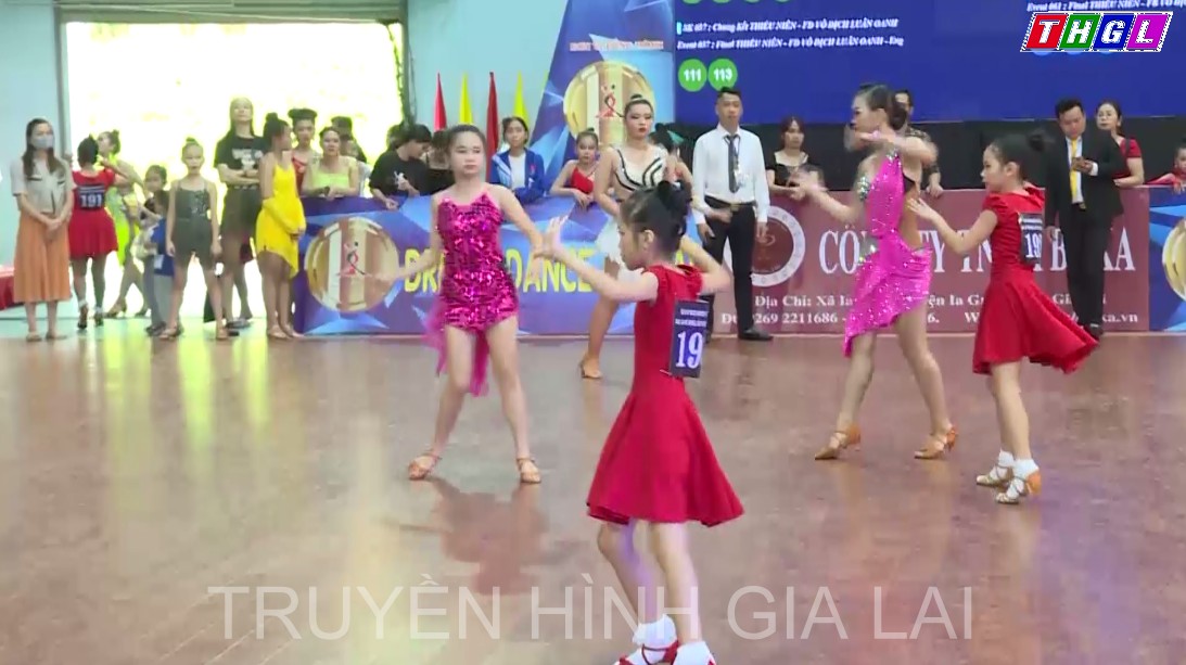 Ấn tượng Giải khiêu vũ thể thao tỉnh Gia Lai mở rộng lần thứ 4