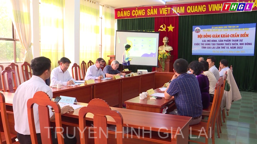 Chấm điểm các sản phẩm, mô hình tham dự Cuộc thi Sáng tạo thanh thiếu niên, nhi đồng tỉnh Gia Lai lần thứ 10 năm 2022