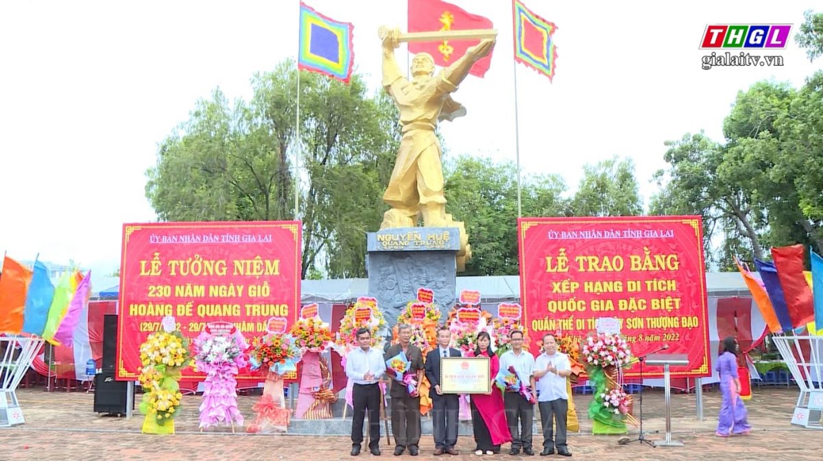 Lễ kỷ niệm 230 năm ngày mất Hoàng đế Quang Trung và Trao bằng xếp hạng di tích quốc gia đặc biệt