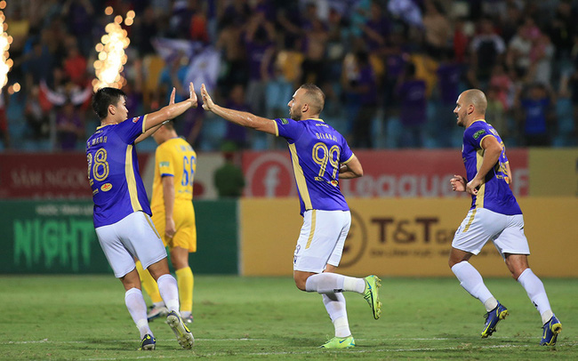 Vòng 10 Night Wolf V.League 1-2022 | Bùng nổ bàn thắng, bứt phá ở ngôi đầu