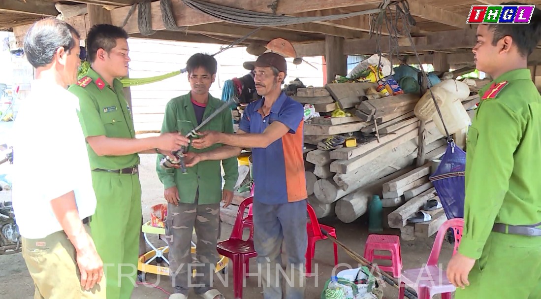 Xây dựng lực lượng công an vững mạnh từ cơ sở