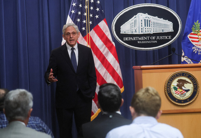 Bộ trưởng Tư pháp Mỹ xác nhận FBI đang điều tra cựu Tổng thống Donald Trump