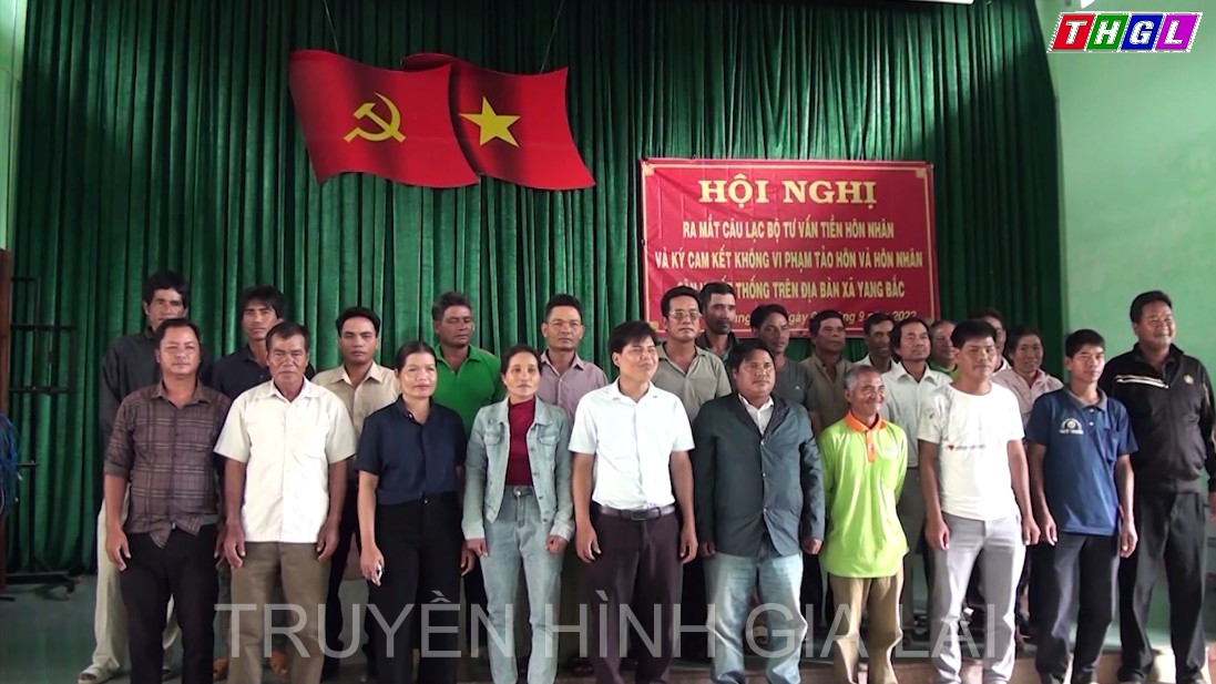 Đak Pơ: ra mắt câu lạc bộ tư vấn tiền hôn nhân và ký cam kết không vi phạm tảo hôn và hôn nhân cận huyết thống